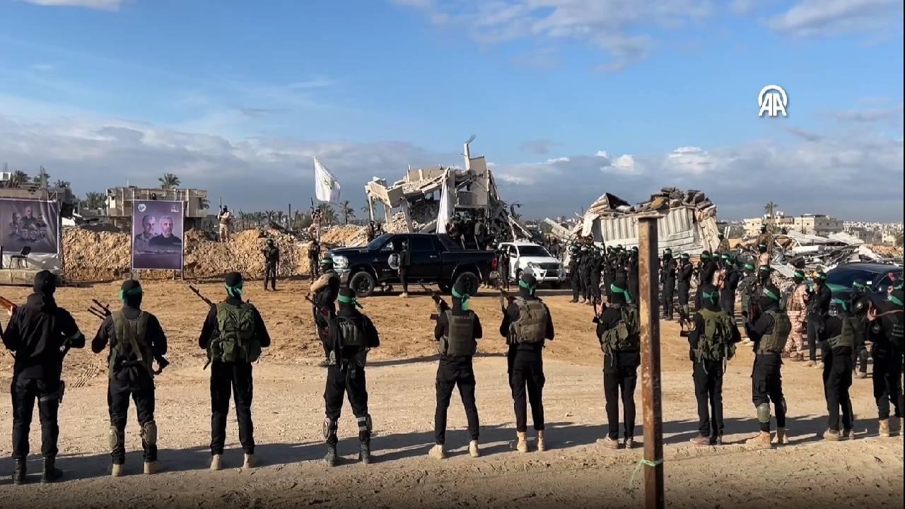 Hamas ateşkes anlaşması kapsamında yarın üç rehinenin serbest bırakılacağını açıkladı